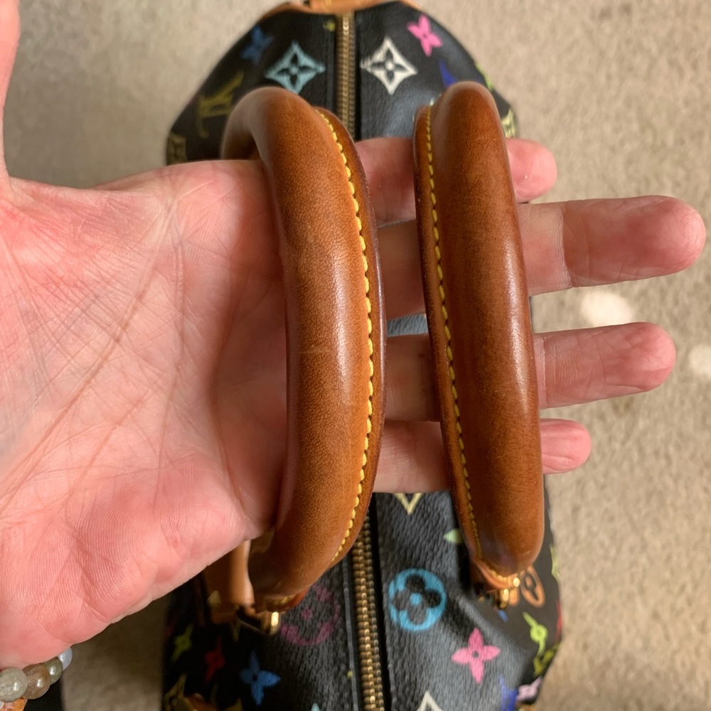 Authentic Louis Vuitton Speedy 30 - Picture 5 of 8